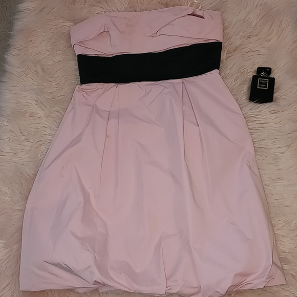 BCBGMaxAzria Dresses & Skirts - BCBG strapless dress